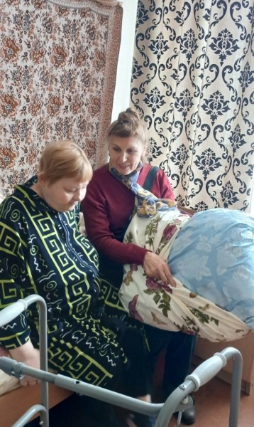 Турбота не має віку: підопічні Терцентру допомагають людям, які постраждали від війни