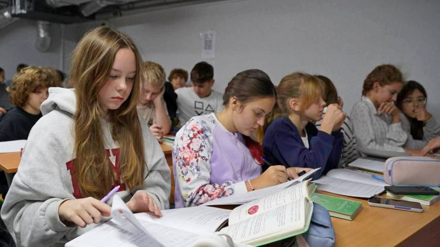 У закладах освіти навчання триває під час повітряних тривог