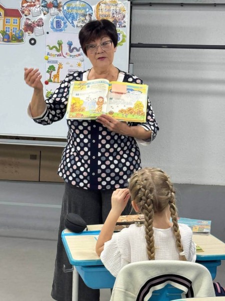 Безпека дітей — пріоритет: у закладах освіти Дніпровського району навчання триває
