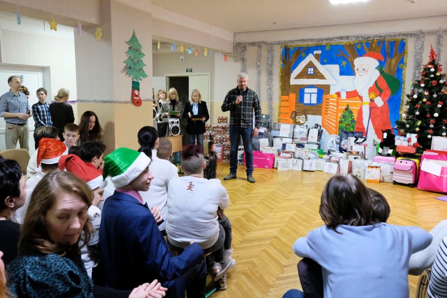 Привітання вихованців Спеціальної загальноосвітньої школи «Надія» до Дня Святого Миколая