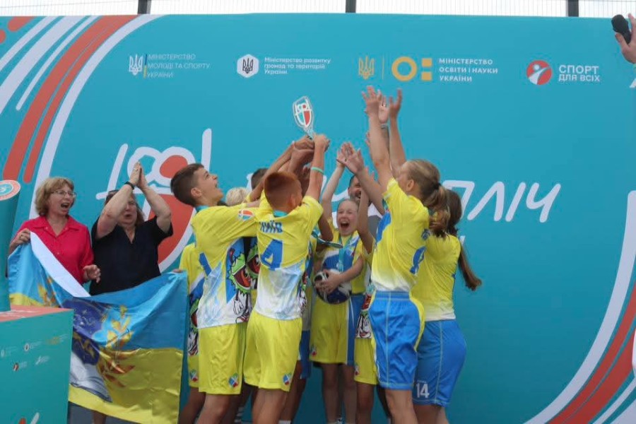 Вітаємо переможців «Пліч-о-пліч всеукраїнських шкільних ліг» з регбі-5!