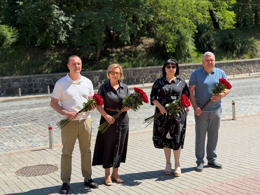 «Україна розпочинається з тебе», — казав В’ячеслав Чорновіл.