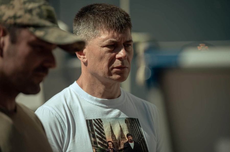Дарницький район відвідала делегація Ватикану та міжнародних партнерів, щоб на власні очі побачити наслідки російського терору