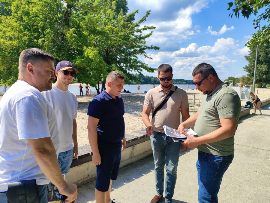 Нові можливості для ветеранів: у Гідропарку планують інклюзивний простір для занять на каяках і сапах