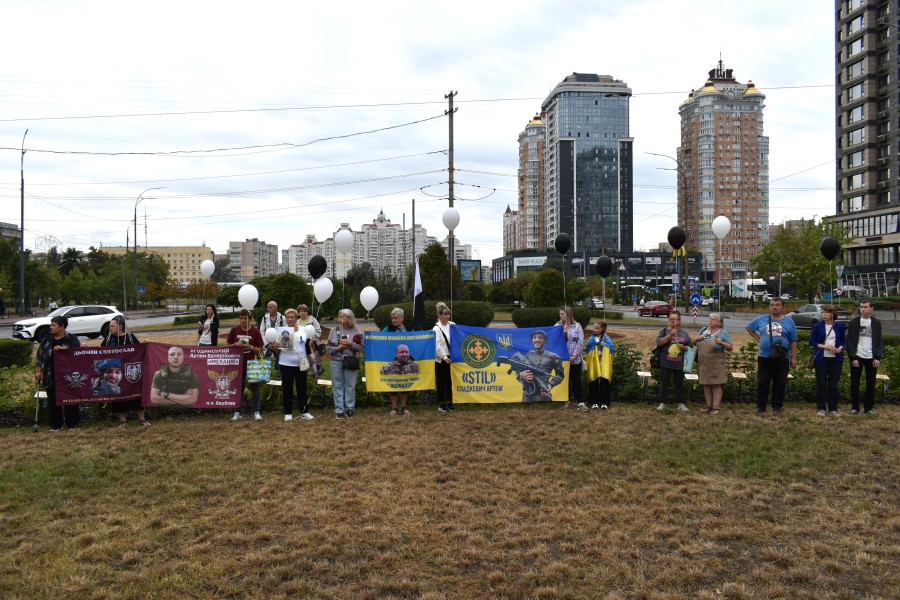 До Міжнародного дня зниклих безвісти на Оболоні