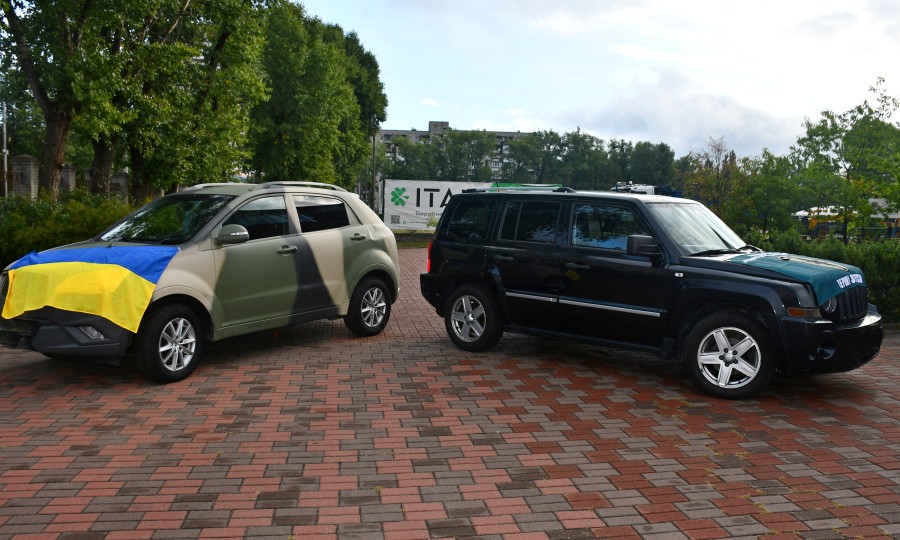 Андрій Паладій: Передали 2 автівки військовим 1-го прикордонного загону Державної прикордонної служби України «Гарт»