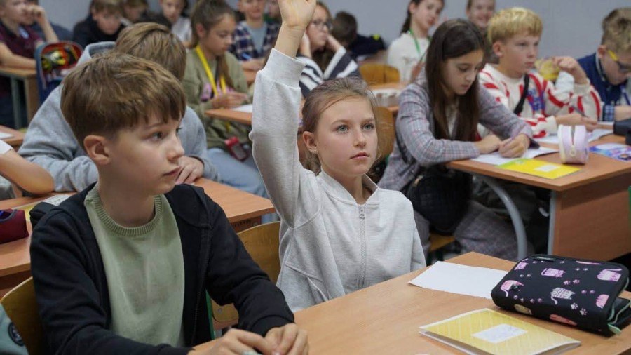 Безпека дітей — передусім: як у школах району проходять заняття під час повітряних тривог