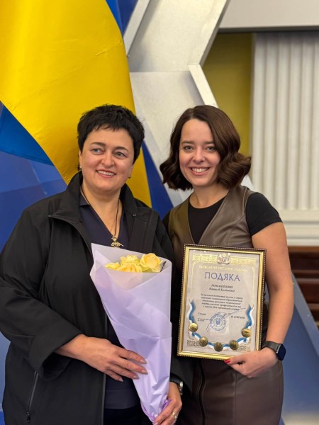 Освітян Дніпровського району відзначили за професійну працю