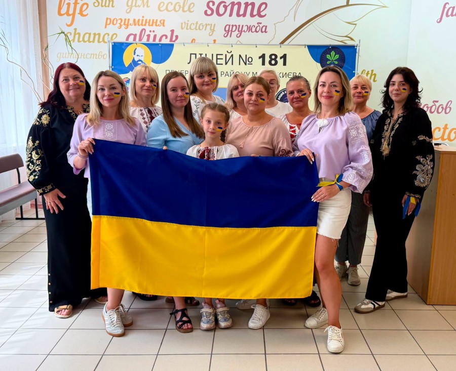 Освітянська родина Печерська відзначила День Незалежності України
