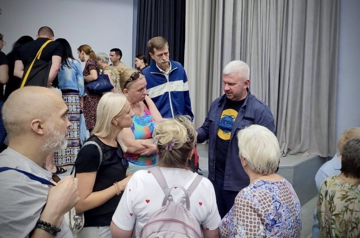Сергій Мовенко зустрівся з мешканцями постраждалих будинків: надано роз’яснення щодо відновлення та компенсацій