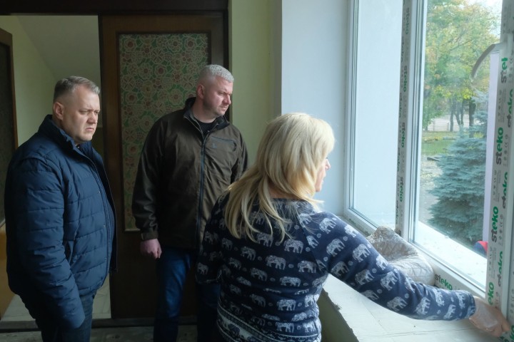 У Солом’янському районі триває відновлення дитячих садочків, пошкоджених ворожими атаками