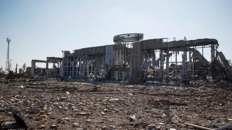 збір підписів на підтримку електронної петиції «про встановлення державної дати вшанування подвигу захисників луганського аеропорту 31 серпня»