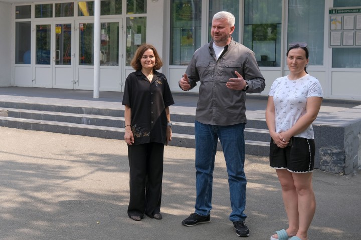У школі №60 триває оновлення укриття та ремонт покрівлі