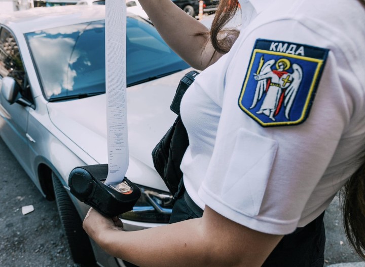 620 мільйонів гривень до бюджету, понад мільйон постанов і 4 тисячі демонтованих незаконних споруд: що змінила реформа міського контролю в Києві за три роки