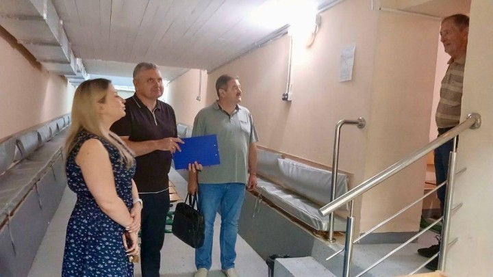 Літо для школярів — час відпочинку. Для закладів освіти — час активної підготовки.