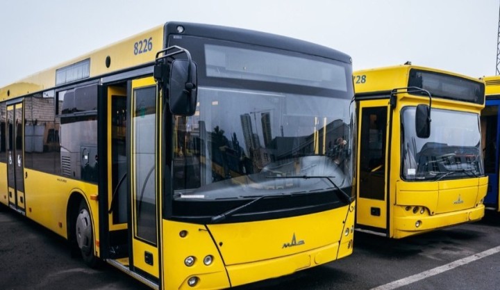 29 та 30 серпня низка столичних автобусів курсуватиме зі змінами руху