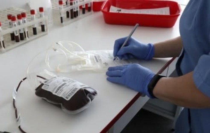 Столиця потребує донорської крові: одна донація може врятувати три життя
