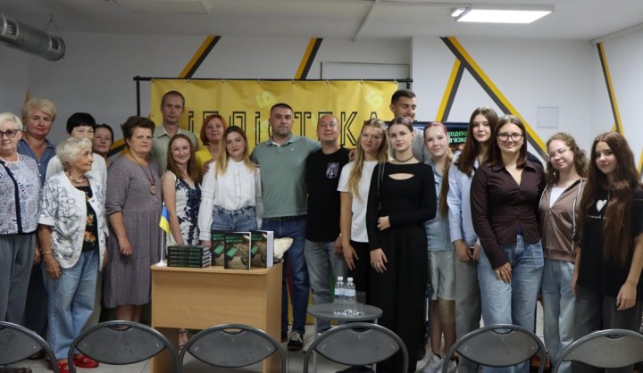 «ЩОДЕННИК ЗВ’ЯЗКІВЦЯ»: ВІЙНА, ЗАПИСАНА ВІД ПЕРШОЇ ОСОБИ