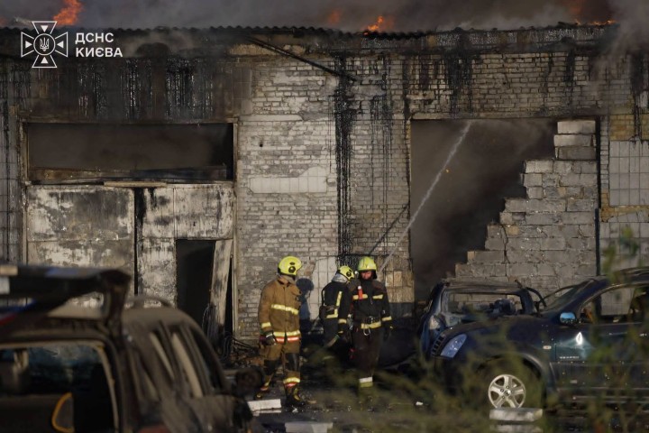 Під час  російської атаки на Київ постраждали 10 людей: п’ятеро госпіталізовані, двоє загинули