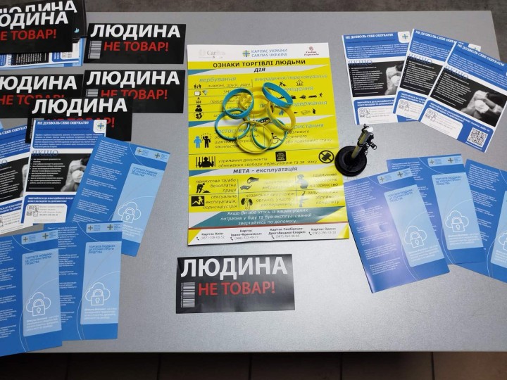 Європейський день боротьби з торгівлею людьми: інформуємо та застерігаємо