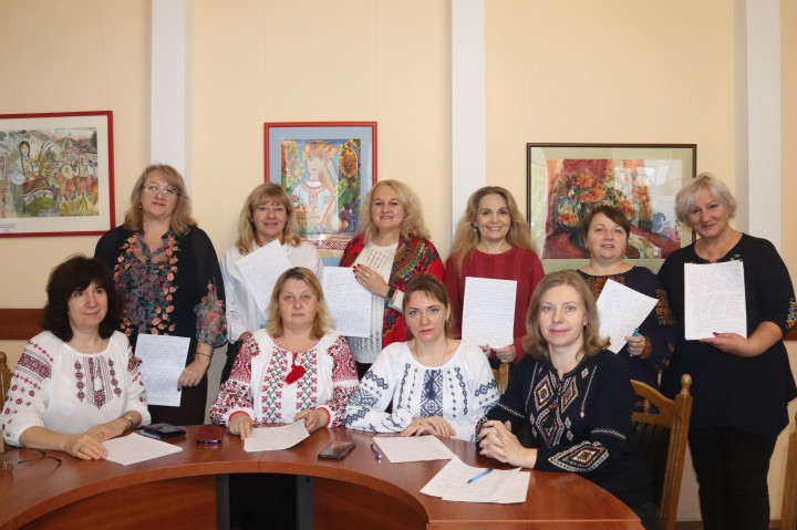 Департамент освіти і науки традиційно долучився до написання Радіодиктанту національної єдності