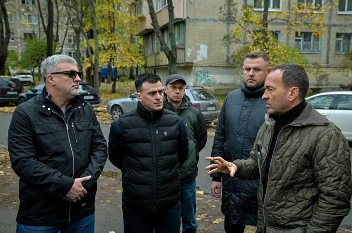 Сьогодні у Святошинському районі провели практичне навчання з організації резервного живлення базових станцій мобільного зв’язку на випадок тривалих відключень електроенергії